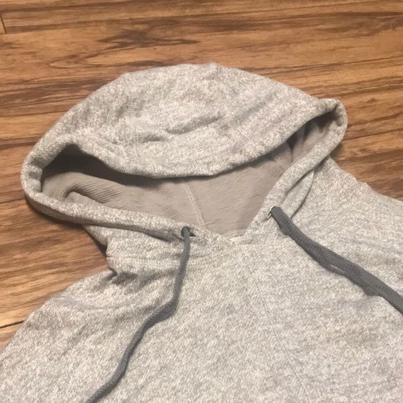 Salt & pepper sweater poncho with kangaroo pocket - Picture 3 of 4